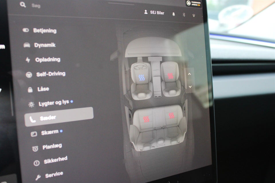 Tesla Model 3 Long Range AWD 4d