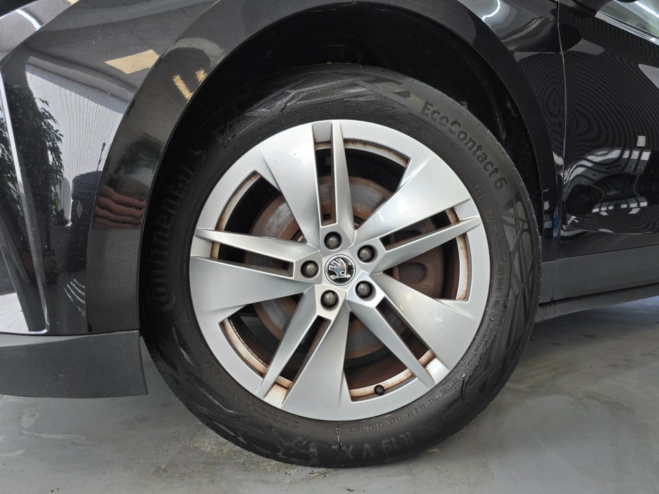 Skoda Enyaq 80x iV Loft 5d