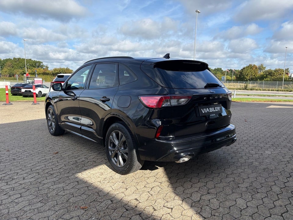 Ford Kuga 2,5 PHEV ST-Line X CVT 5d