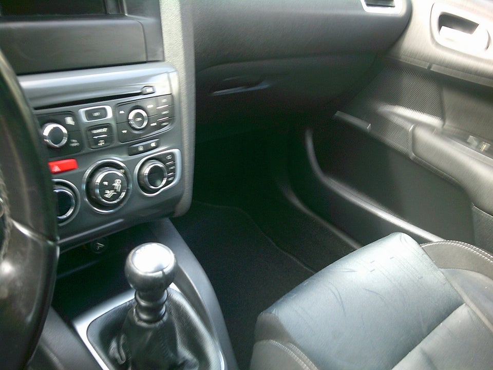 Citroën C4 1,6 HDi 110 Seduction 5d