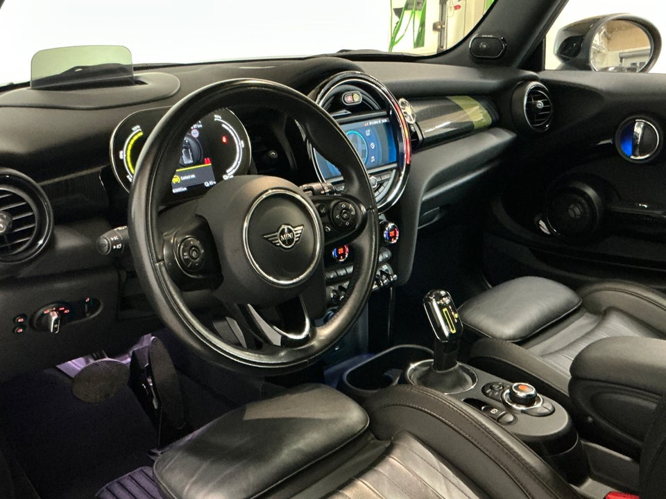 MINI Cooper SE Maximise 3d