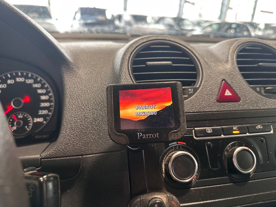 VW Caddy 1,6 TDi 102 Basis BMT Van 5d