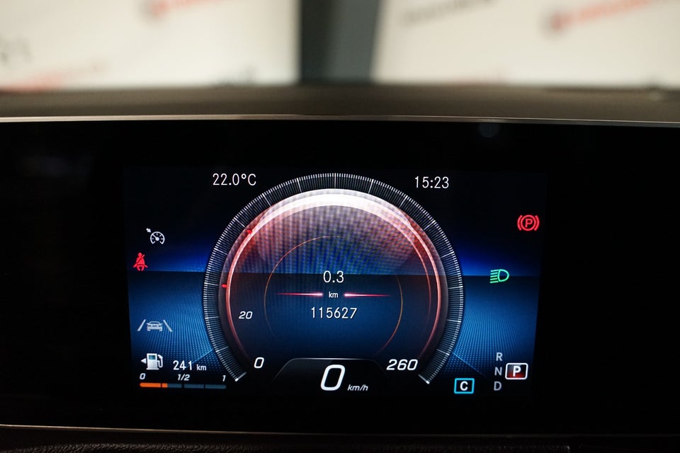 Mercedes GLB200 1,3 Progressive aut. 5d