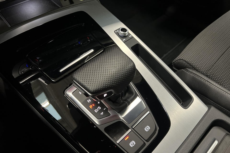 Audi Q5 50 TFSi e S-line quattro S-tr. 5d