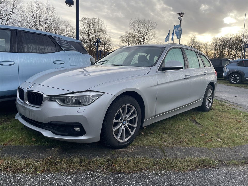 BMW 320d 2,0 Touring Advantage aut. 5d