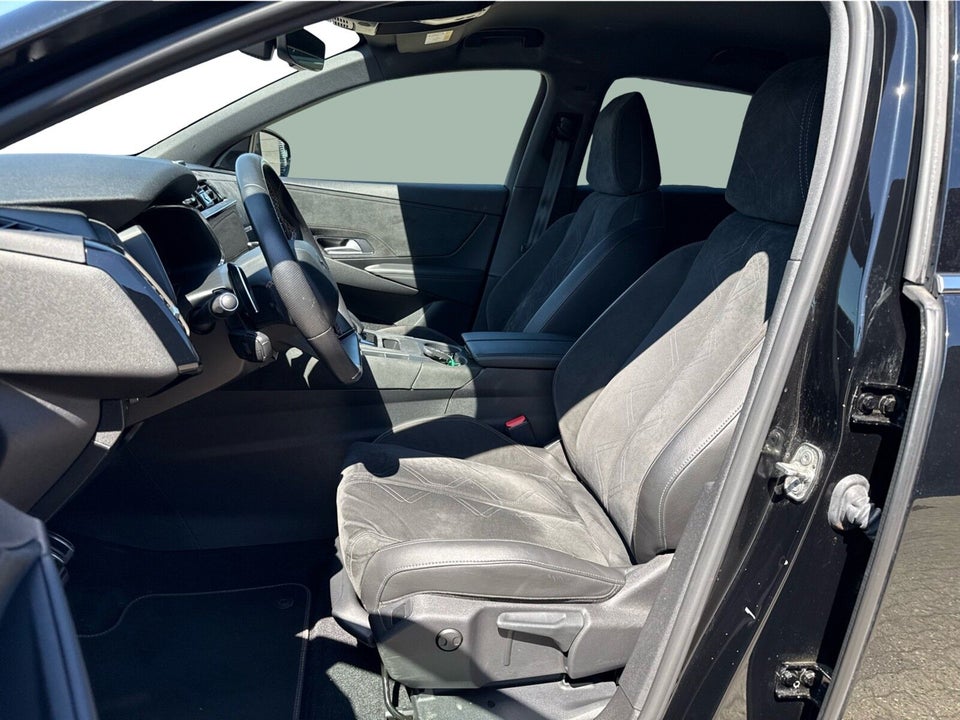 DS DS 7 CrossBack 1,6 E-Tense Performance Line Pack EAT8 5d