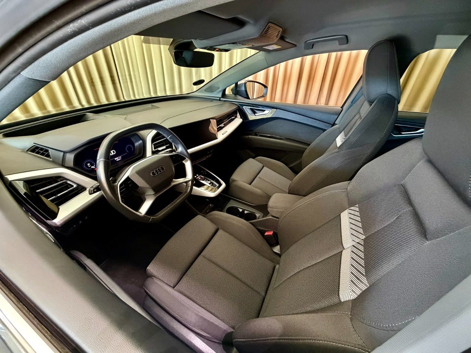 Audi Q4 e-tron 40 Attitude S-line 5d