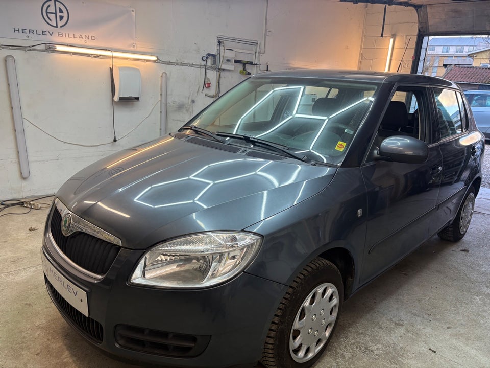 Skoda Fabia 1,4 16V Ambiente 5d