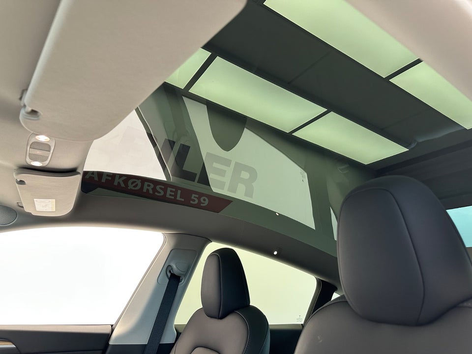 Tesla Model Y RWD 5d