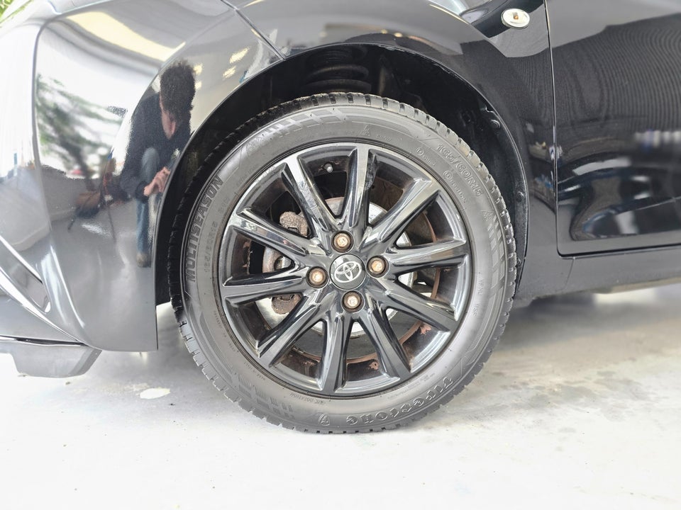 Toyota Aygo 1,0 VVT-i x-play 5d