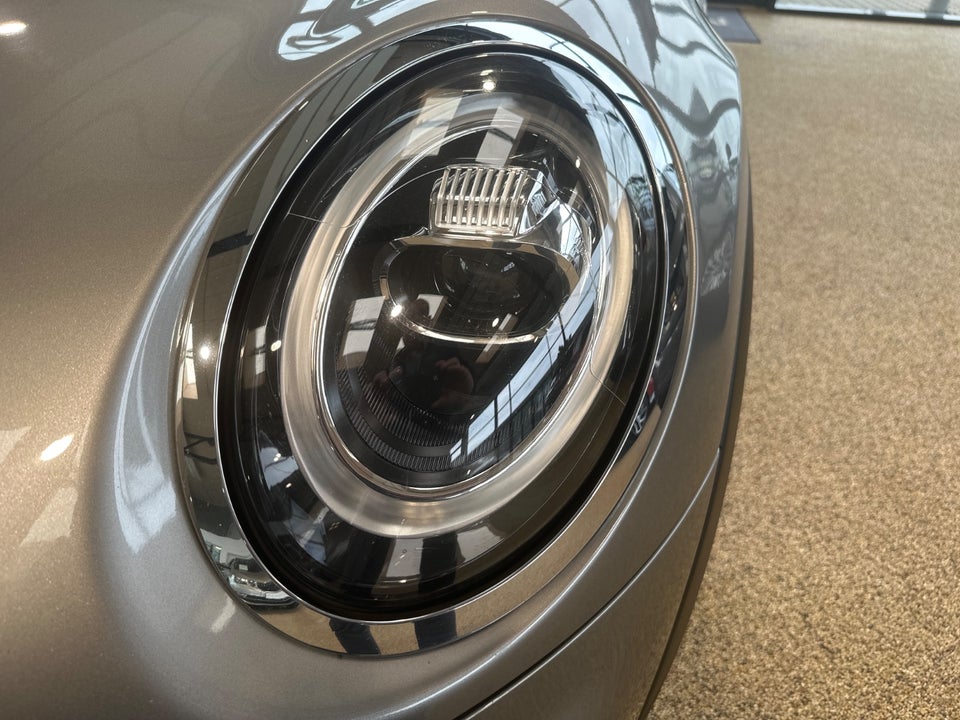 MINI Cooper 1,5 Essential Cabriolet aut. 2d