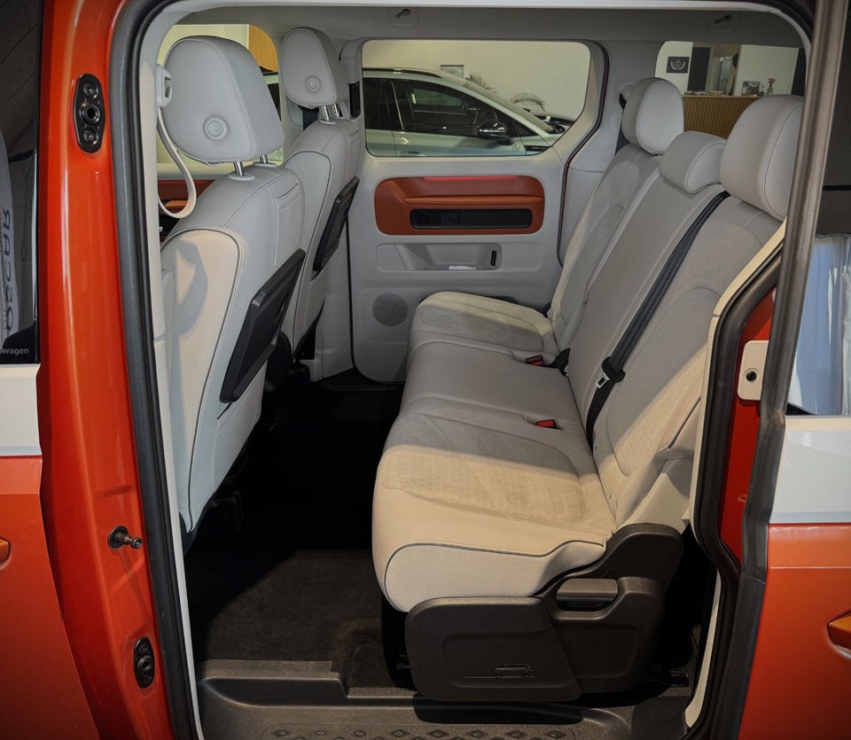 VW ID.Buzz 77 Pro SWB 5d