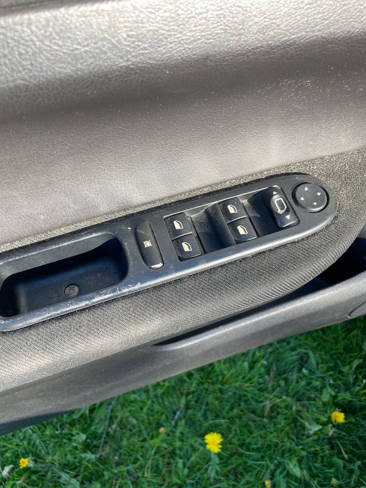 Peugeot 307 2,0 16V 180 CC 2d