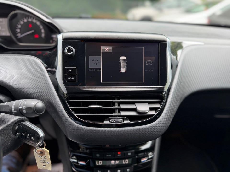 Peugeot 2008 1,6 BlueHDi 100 Allure 5d