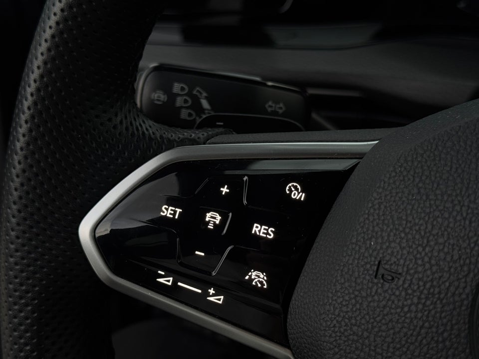VW Golf VIII 1,4 GTE DSG 5d