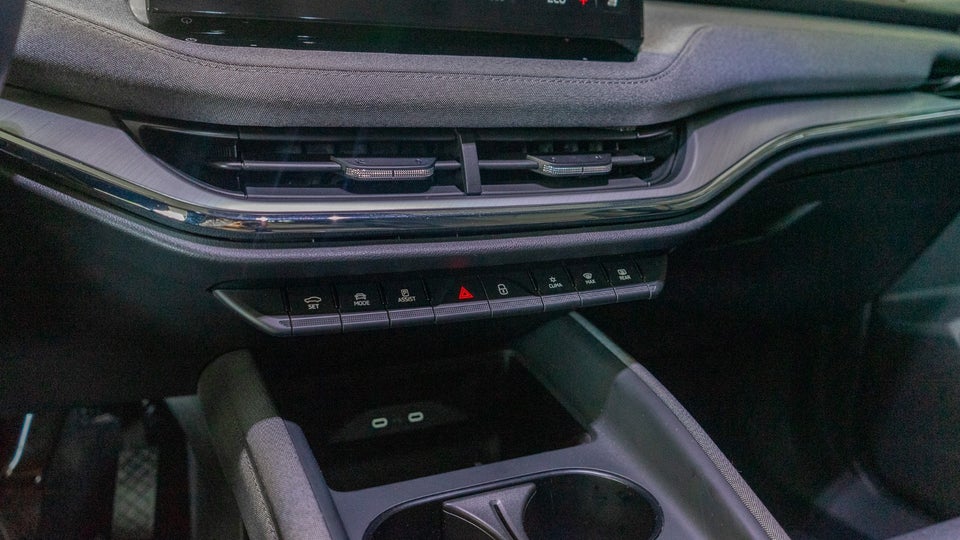 Skoda Enyaq 60 iV Loft 5d