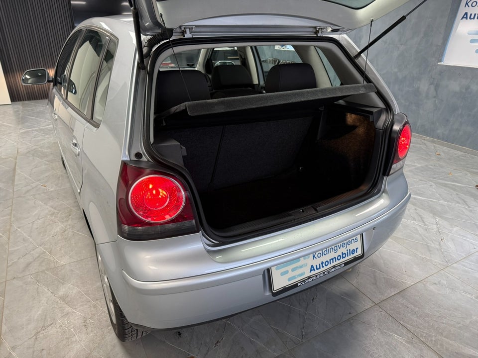 VW Polo 1,4 16V 5d