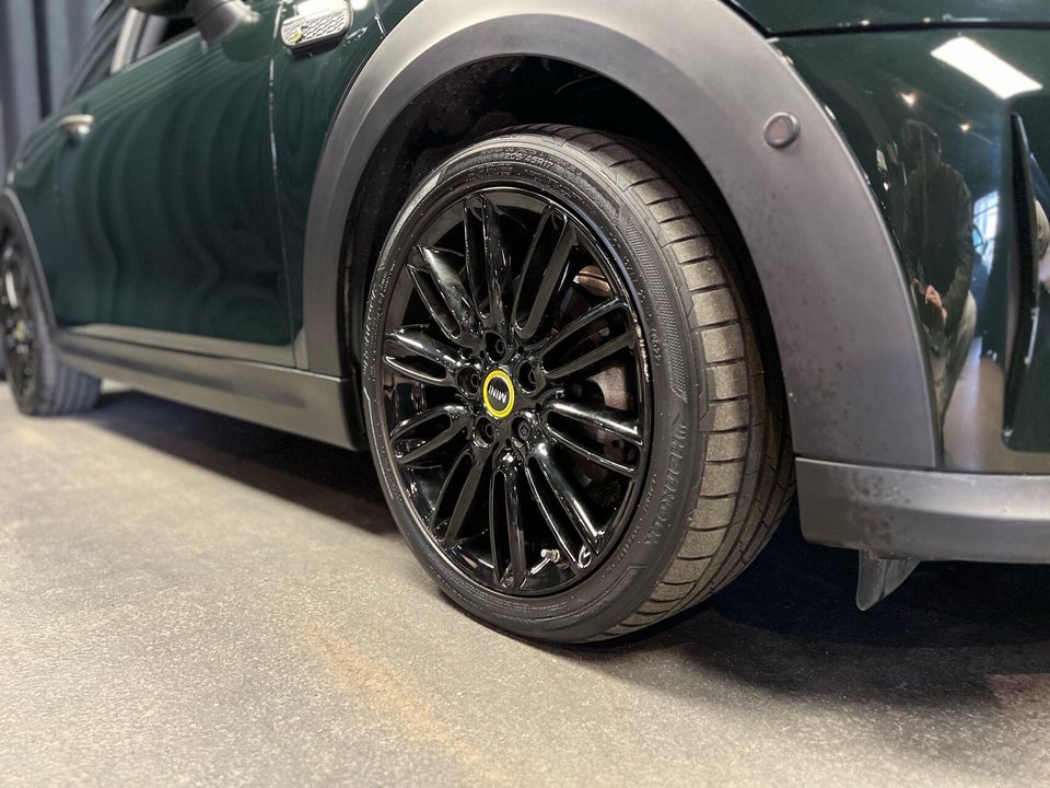 MINI Cooper SE Resolute Edition 3d