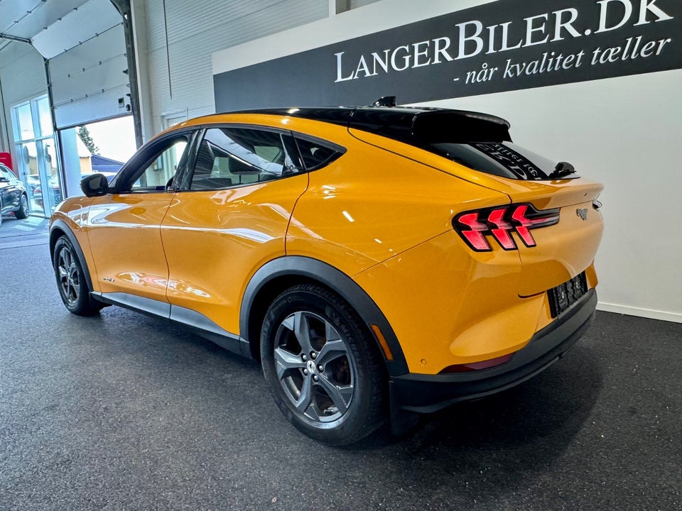 Ford Mustang Mach-E 70 Standard Range 5d