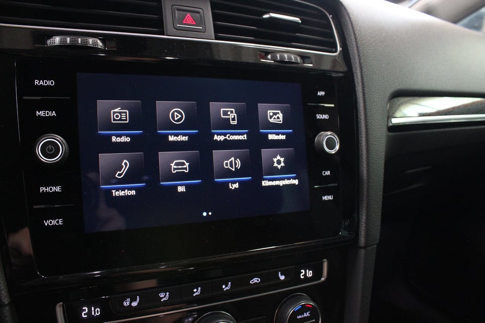 VW Golf VII 1,5 TSi 150 Highline Variant DSG 5d