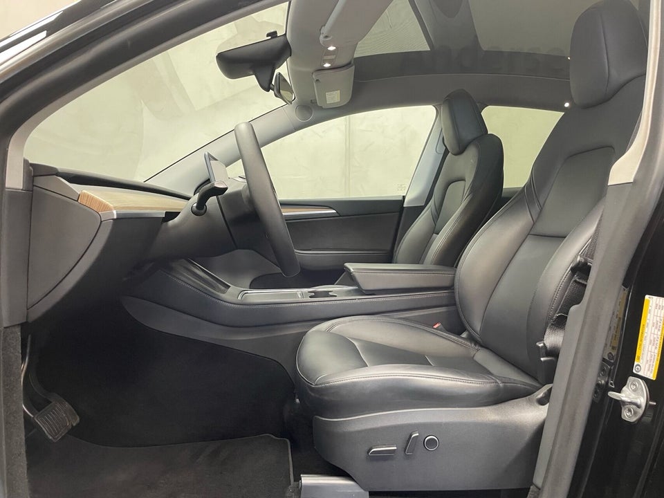 Tesla Model Y RWD 5d