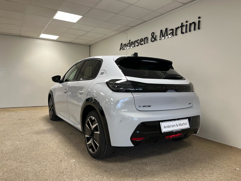 Peugeot e-208 54 GT Pack 5d