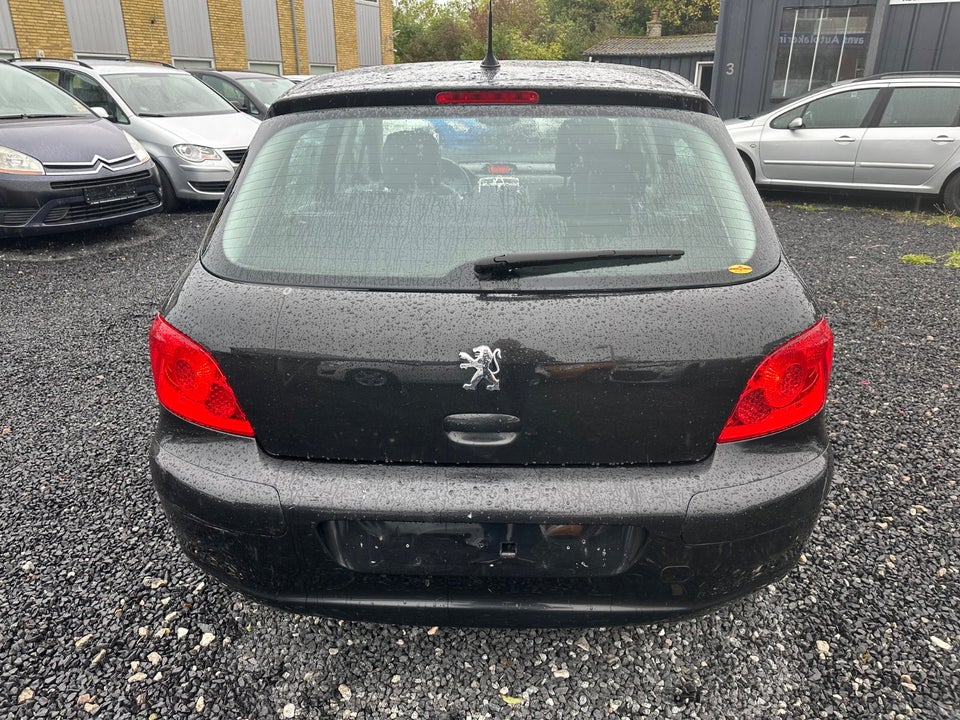 Peugeot 307 2,0 Griffe 5d