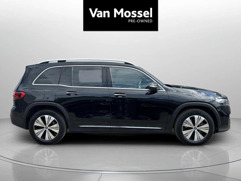 Mercedes EQB300 Progressive Advance Plus 4Matic 5d