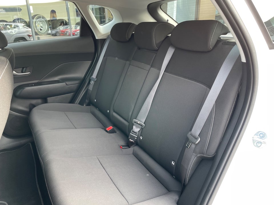Hyundai Kona 65 EV Essential 5d