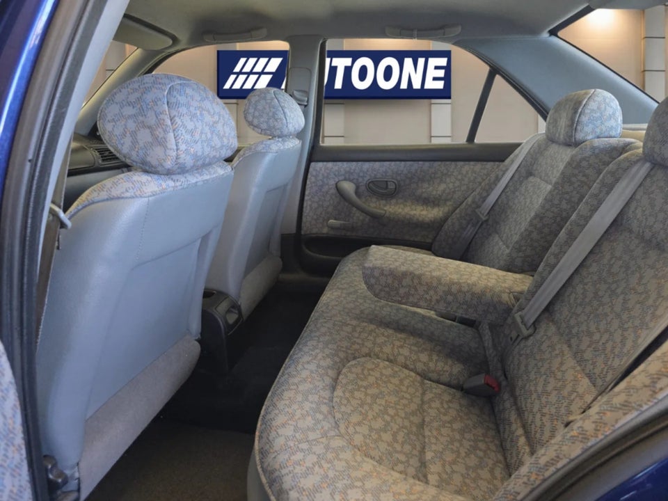 Peugeot 406 1,8 SL 4d