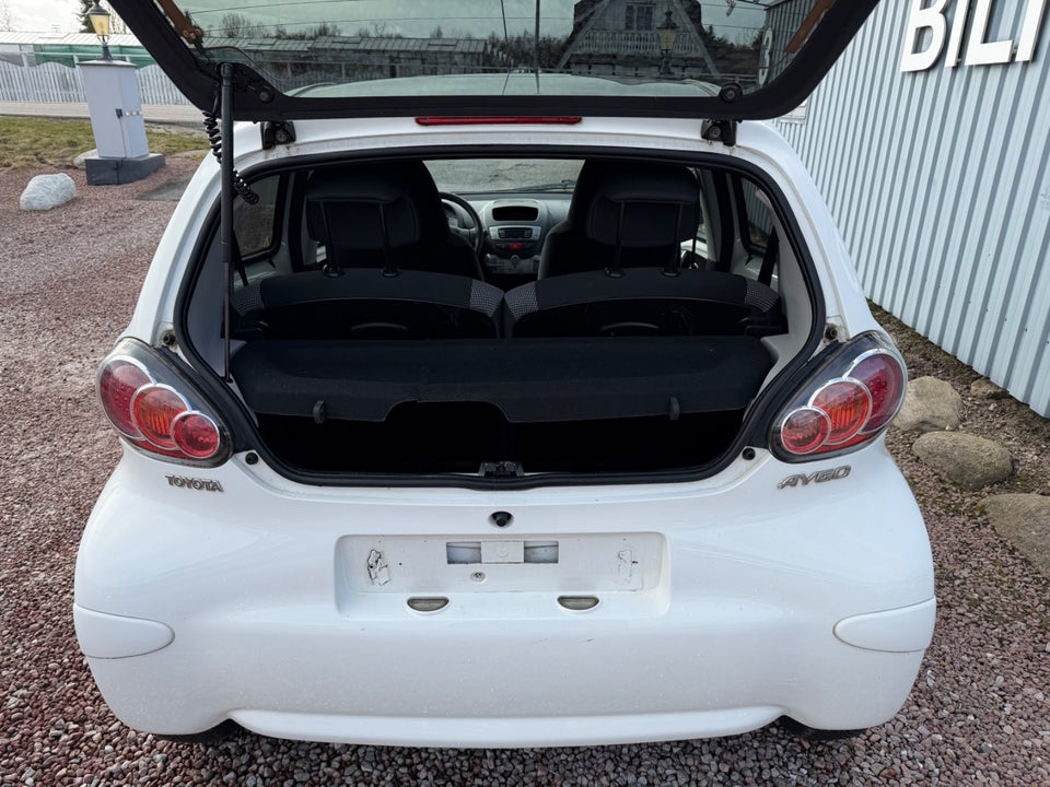 Toyota Aygo 1,0 VVT-i T2 Air Connect 5d