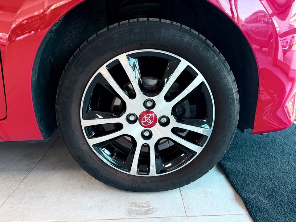 Toyota Aygo 1,0 VVT-i x-pression 5d