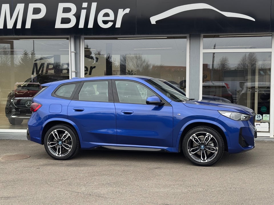 BMW iX1 xDrive30 M-Sport 5d