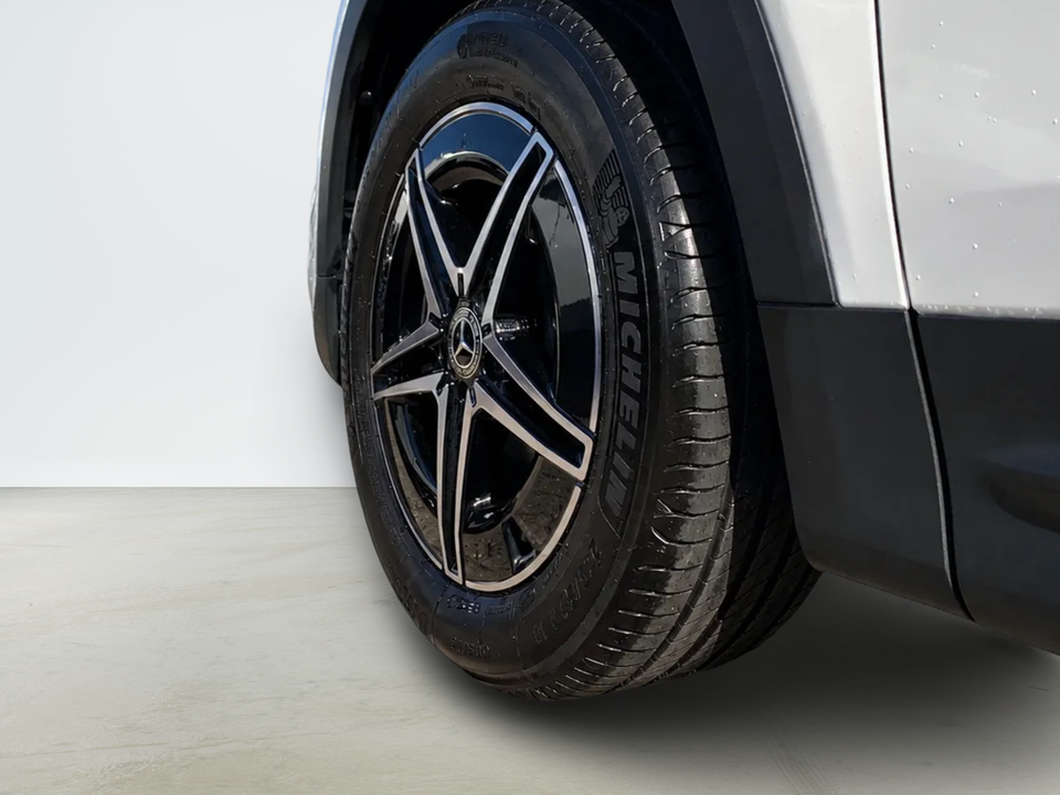 Mercedes EQB250+ AMG Advance 5d