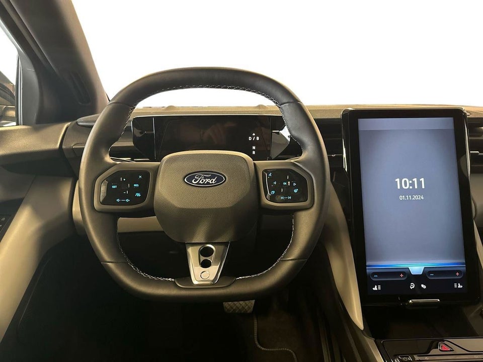 Ford Capri 82 Select Extended Range 5d