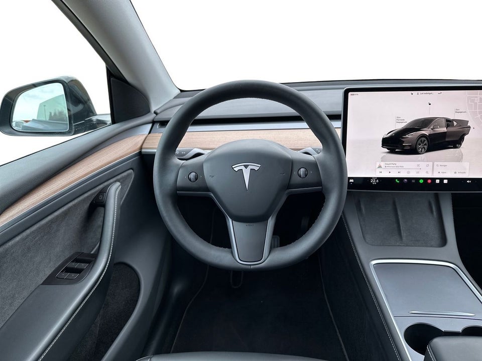 Tesla Model Y Long Range AWD 5d