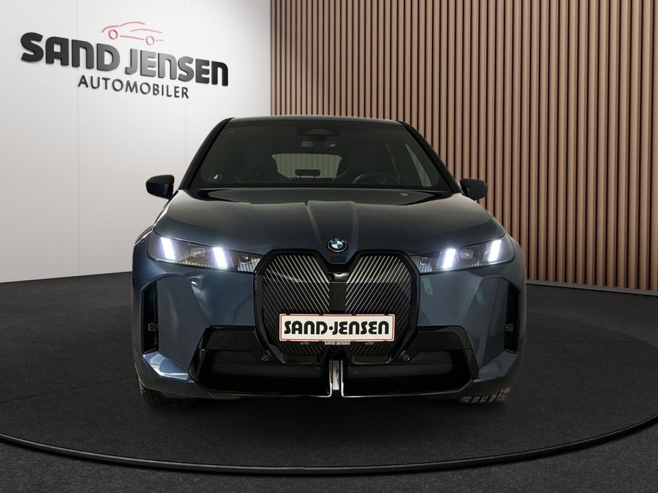 BMW iX xDrive45 M-Sport 5d