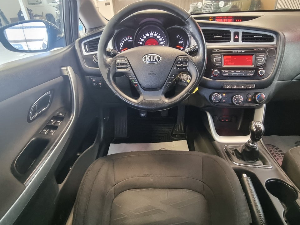 Kia Ceed 1,4 CVVT Active+ 5d