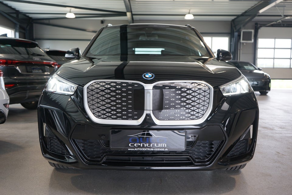 BMW iX1 eDrive20 M-Sport 5d