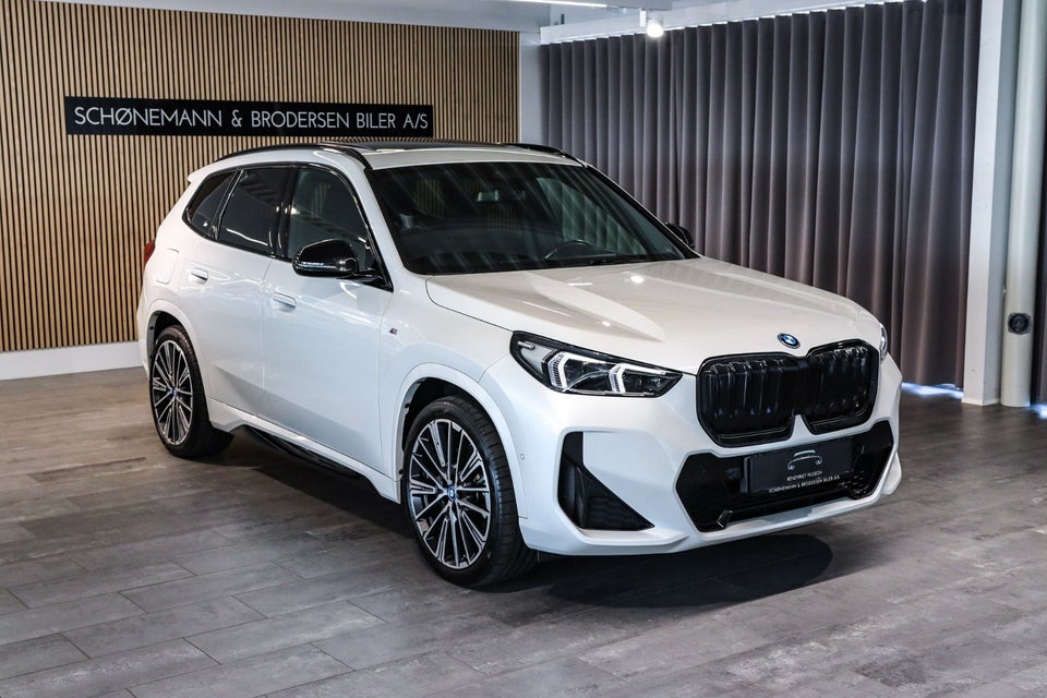 BMW iX1 xDrive30 M-Sport 5d