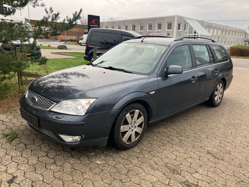 Ford Mondeo 2,0 145 Trend stc. 5d