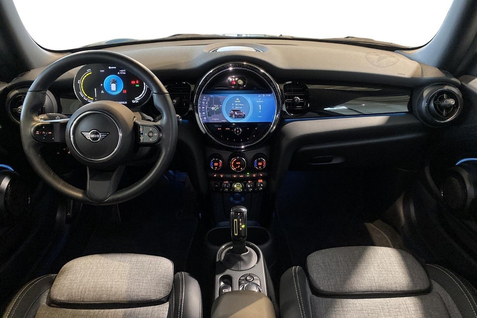 MINI Cooper SE Classic Trim 3d