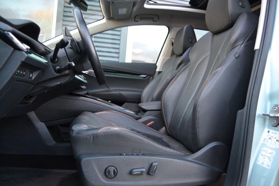 Skoda Enyaq 80 iV Suite 5d