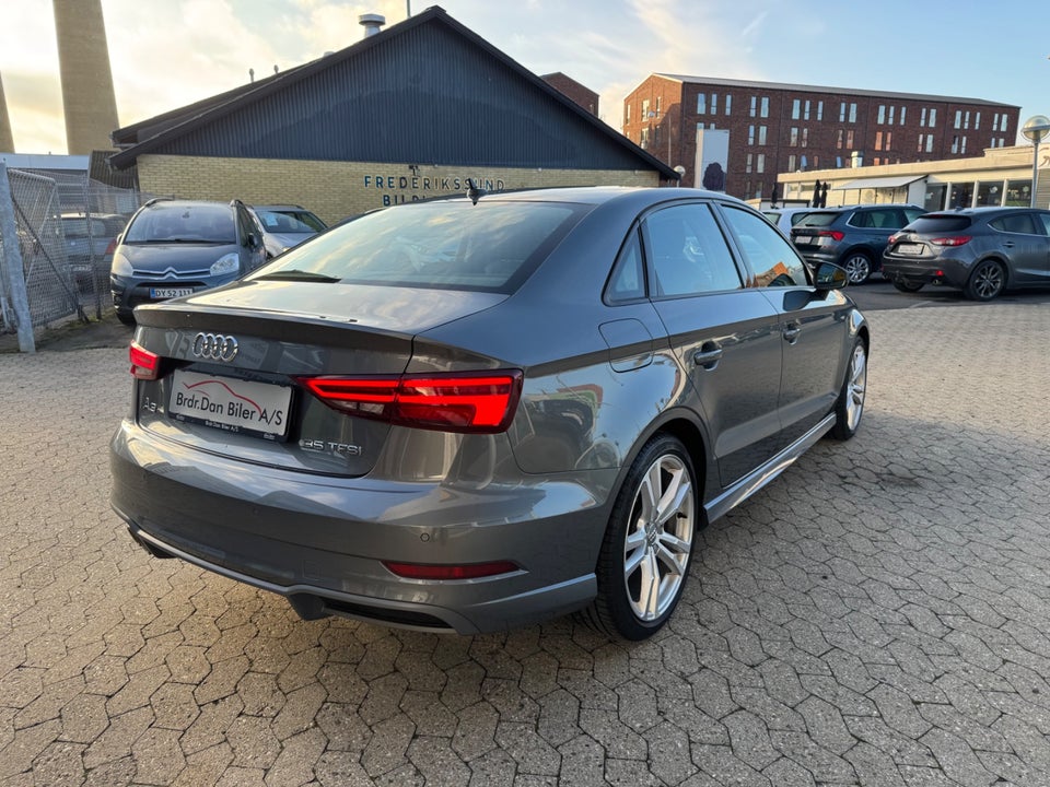 Audi A3 35 TFSi Sport Limited S-tr. 4d