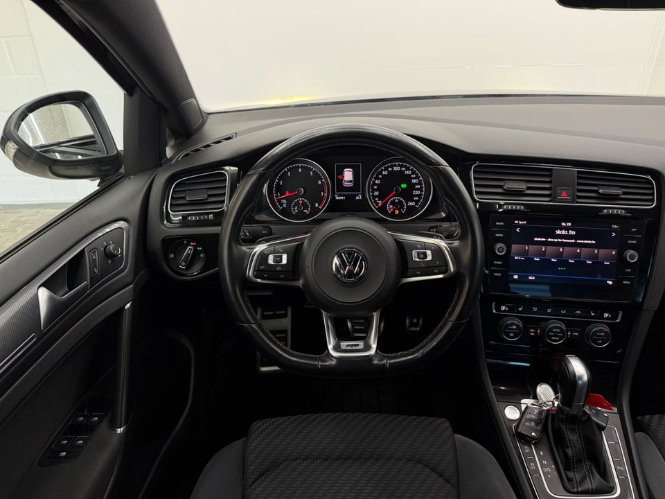 VW Golf VII 1,5 TSi 150 R-line DSG 5d