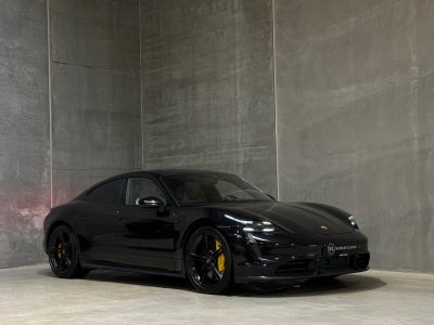 Porsche Taycan Turbo S Performance+ 4d