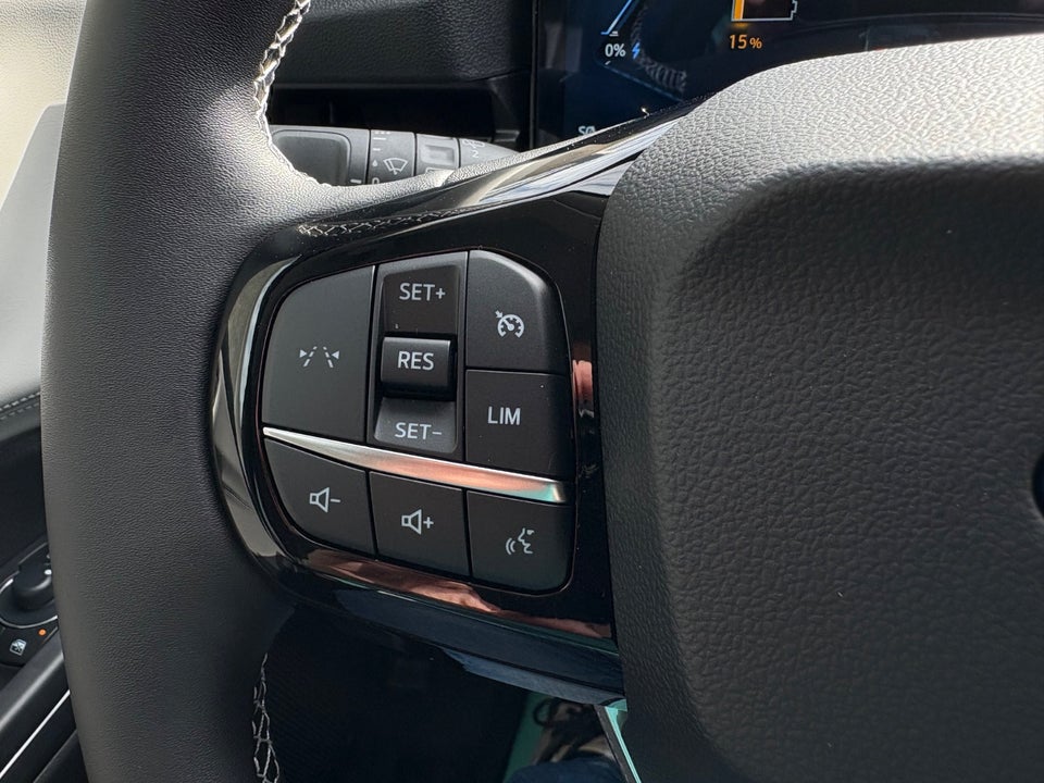 Ford Puma 46 Gen-E Select 5d