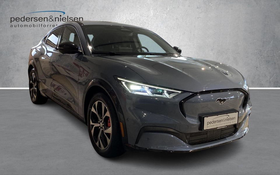 Ford Mustang Mach-E 70 Premium Standard Range AWD 5d