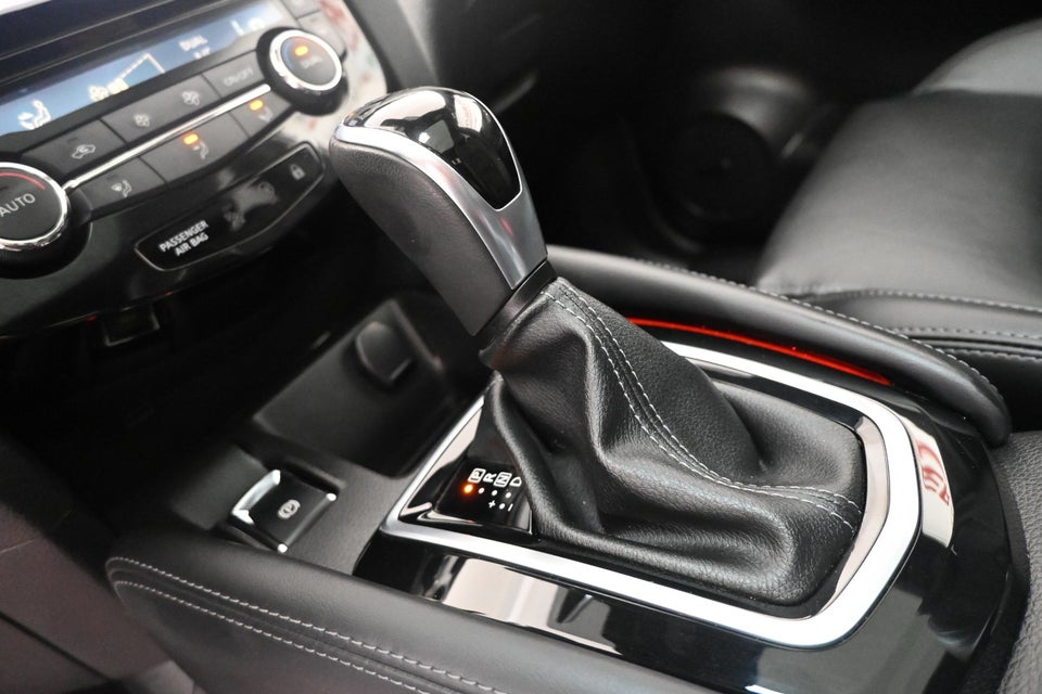 Nissan Qashqai 1,3 Dig-T 160 Tekna+ Dynamic DCT 5d