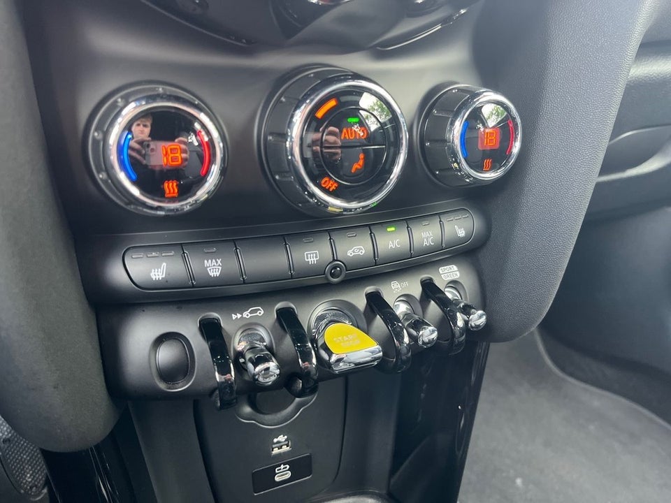 MINI Cooper SE Edition Premium Plus 3d
